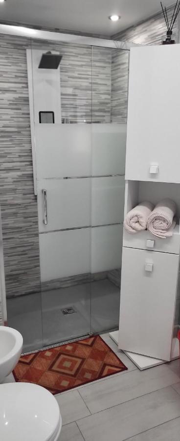 Holithªy Molª Bed & Breakfast โมลา ดิ บารี ภายนอก รูปภาพ
